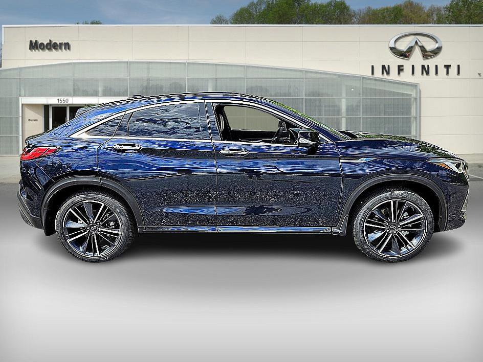2025 Infiniti QX55 Essential photo 3