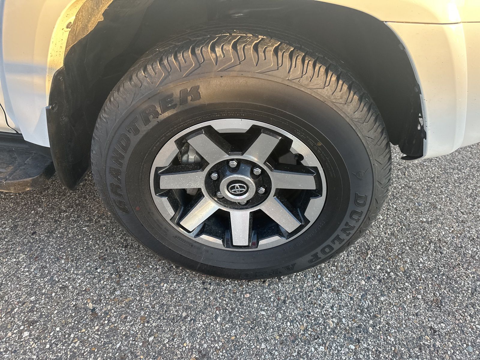 2024 Toyota 4Runner TRD Off-Road photo 4