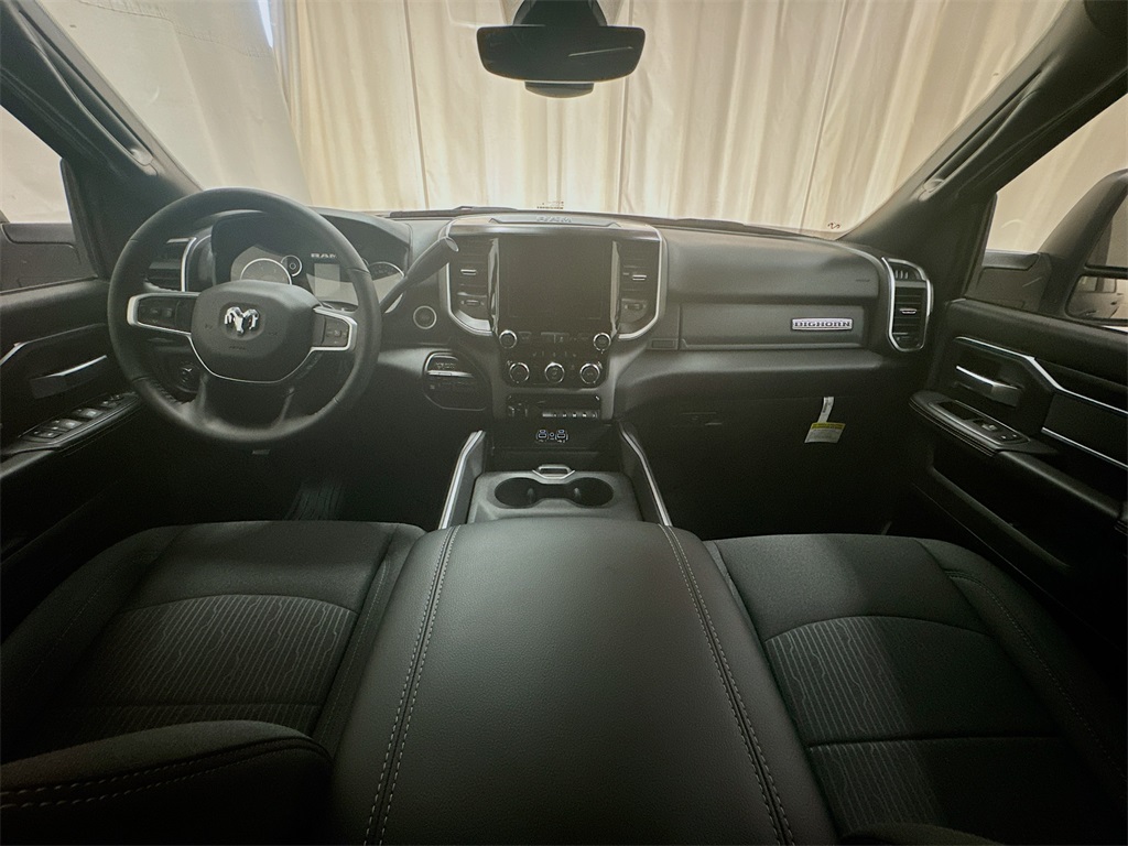 2024 Ram 2500 Big Horn photo 6