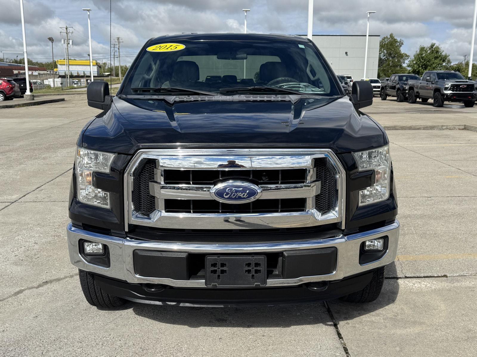 2015 Ford F-150 XLT photo 35
