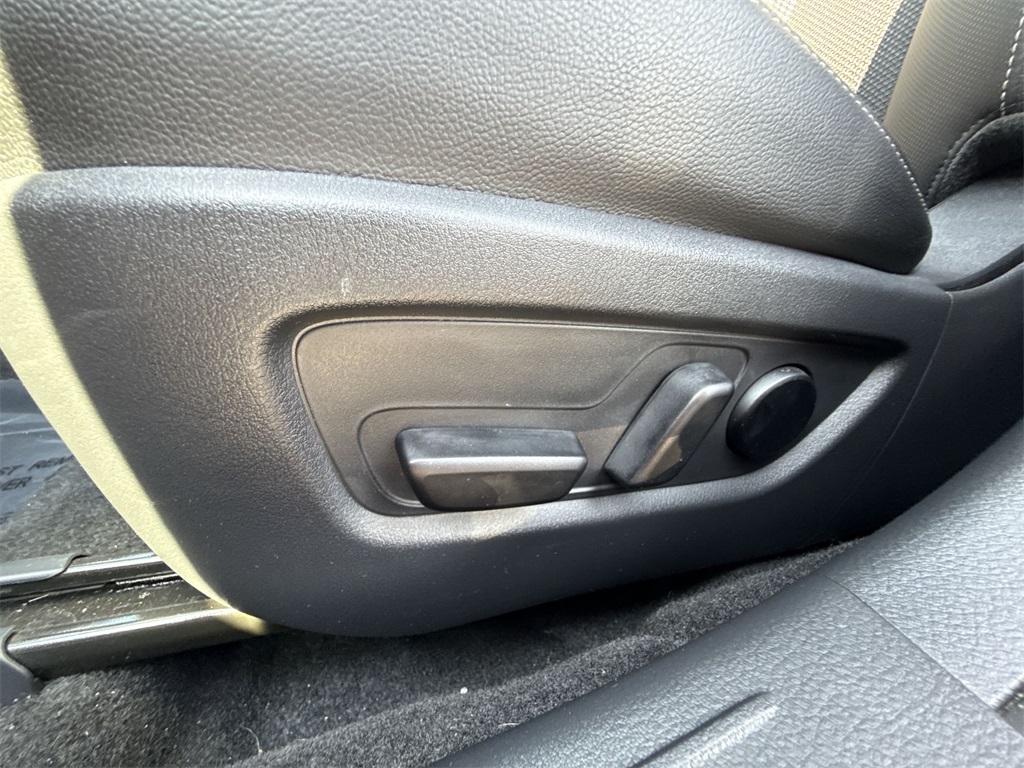 2025 Mazda CX-50 2.5 S Premium photo 8