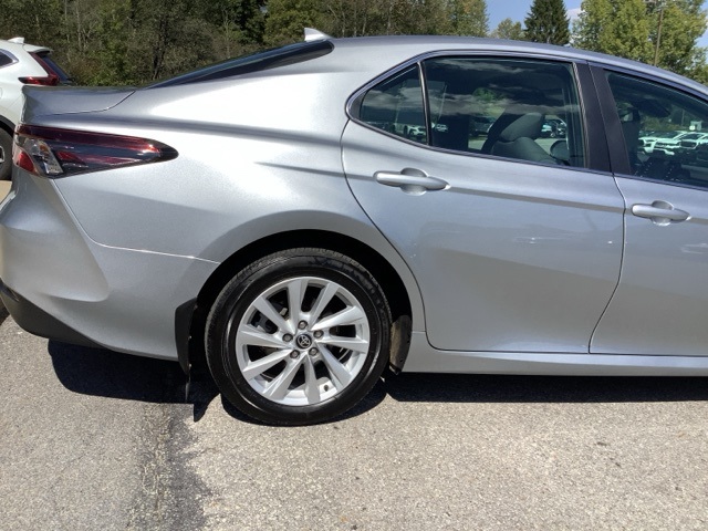 2024 Toyota Camry LE photo 7