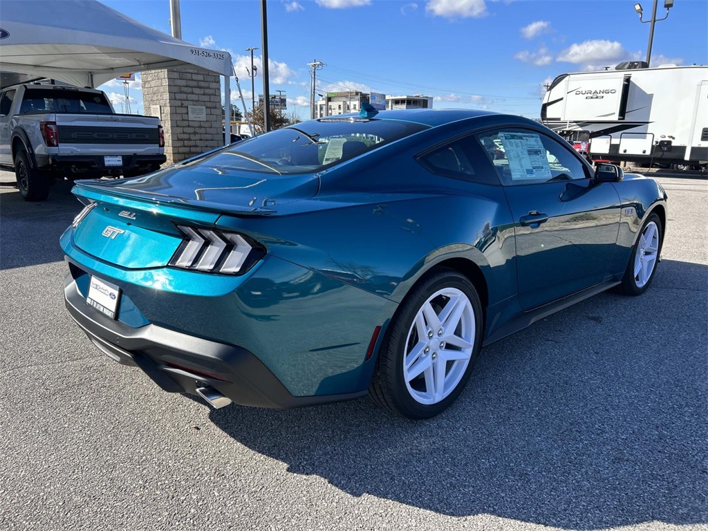 2026 Ford Mustang GT Premium photo 4