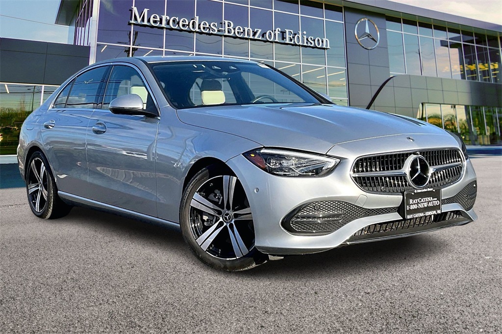 2022 Mercedes-Benz C-Class Sedan C 300's photo