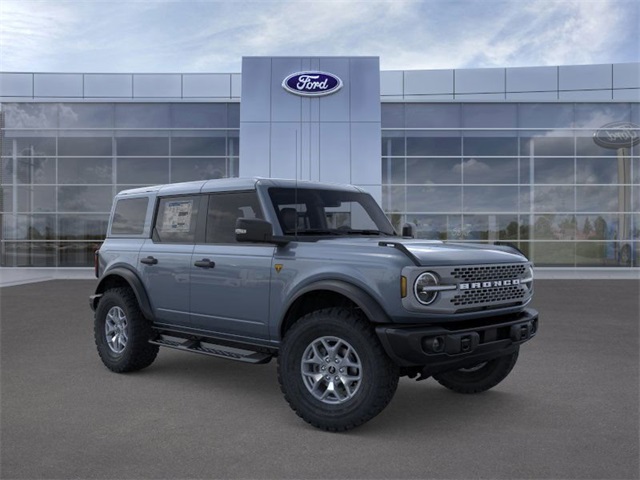 2025 Ford Bronco Badlands photo 6