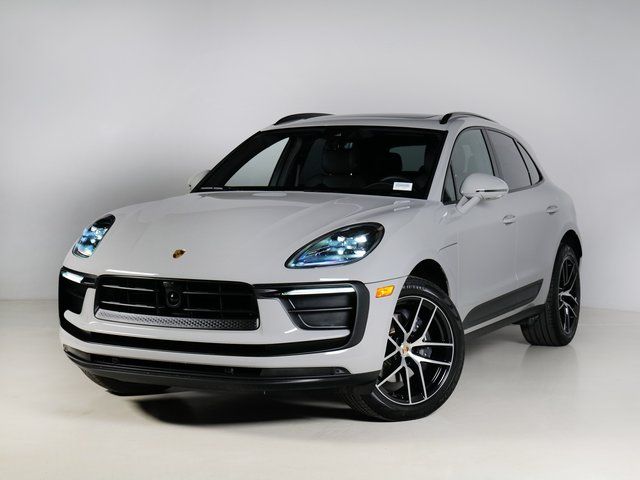 2025 Porsche Macan's photo