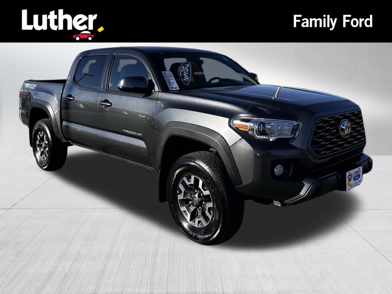 2023 Toyota Tacoma TRD Off Road's photo