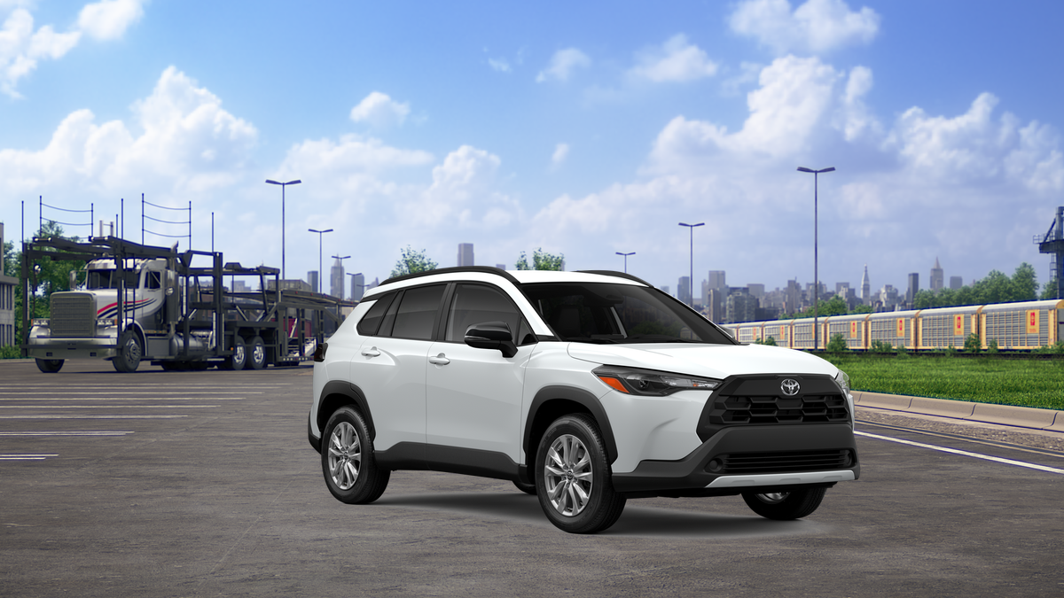 2026 Toyota Corolla Cross LE photo 9