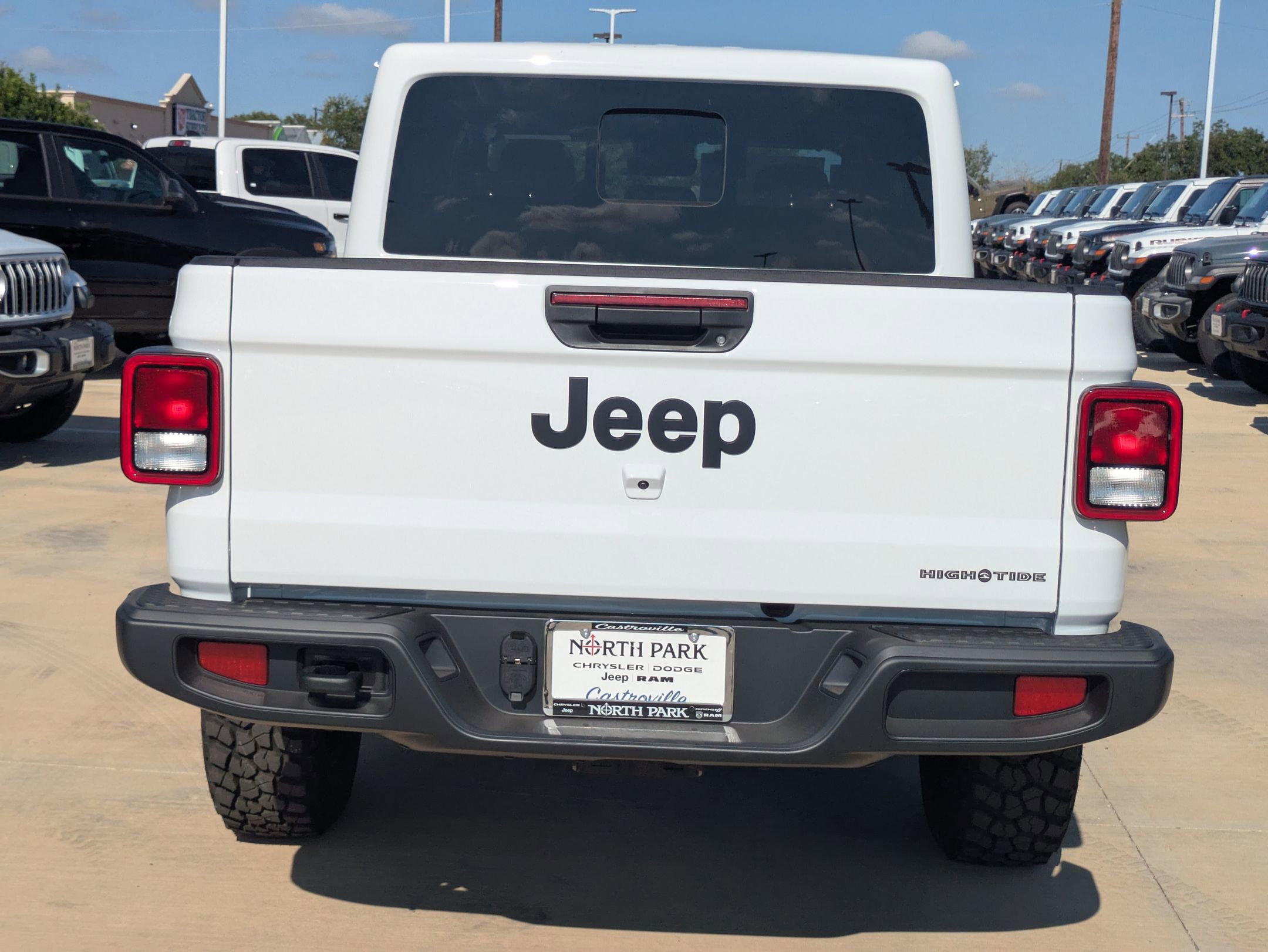 2025 Jeep Gladiator Sport photo 4