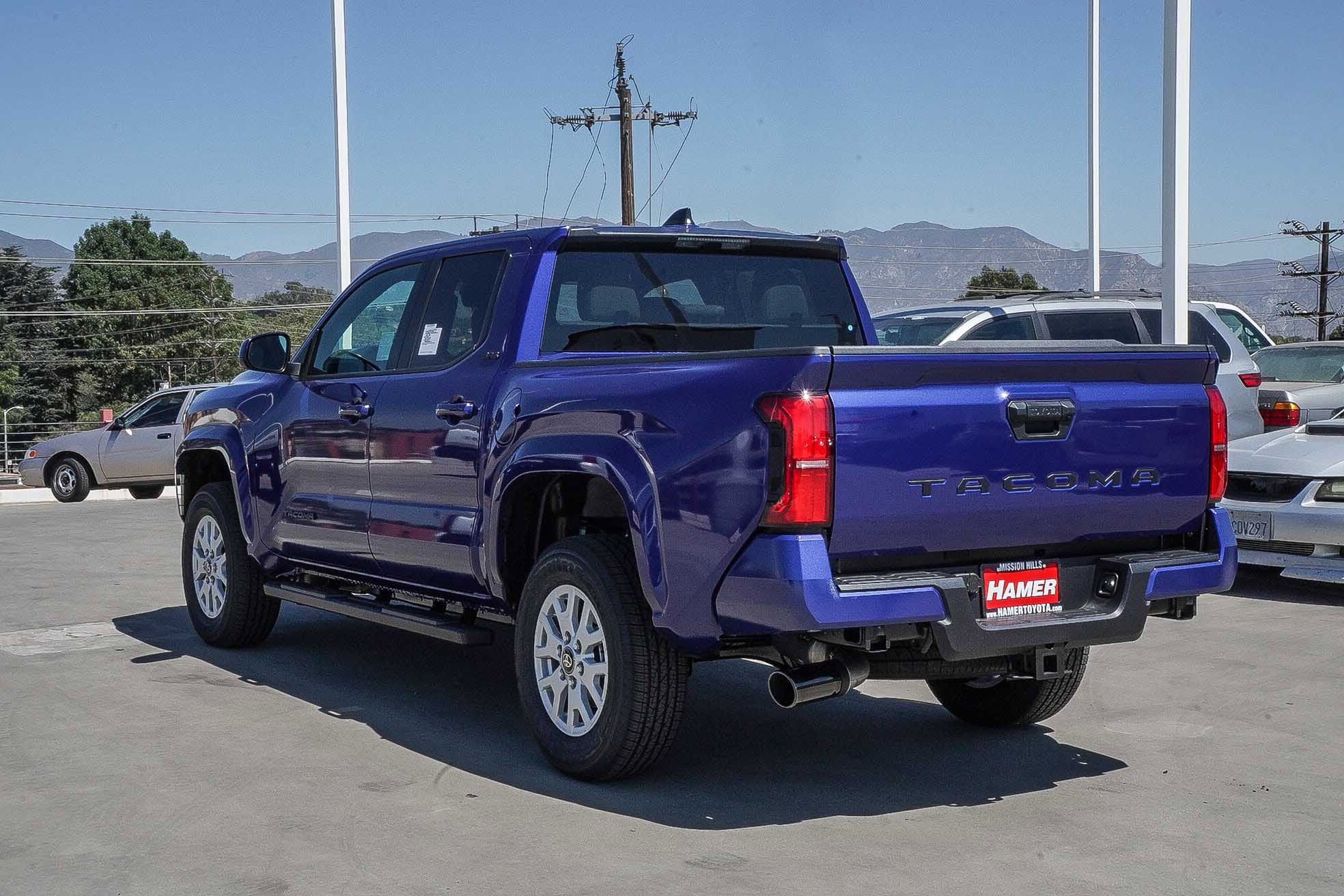 2025 Toyota Tacoma SR5 photo 4