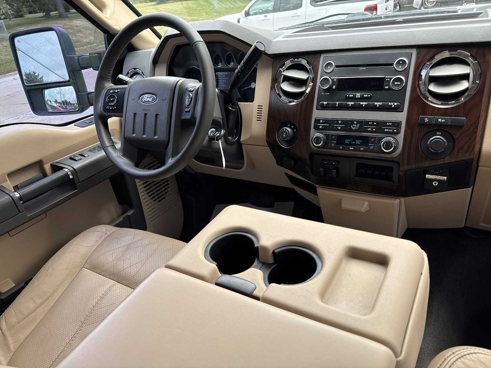 2012 Ford F-350 Lariat photo 24