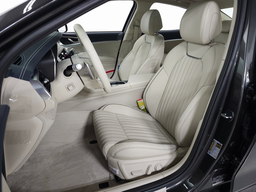 2026 Genesis G70 2.5T Prestige AWD photo 7