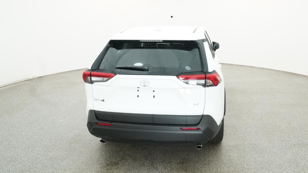 2025 Toyota RAV4 LE photo 18