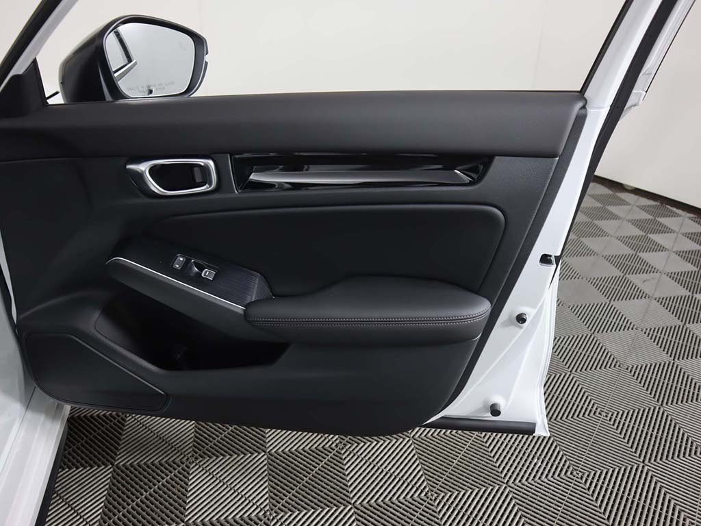 2026 Honda Civic Hybrid Sport Touring photo 14