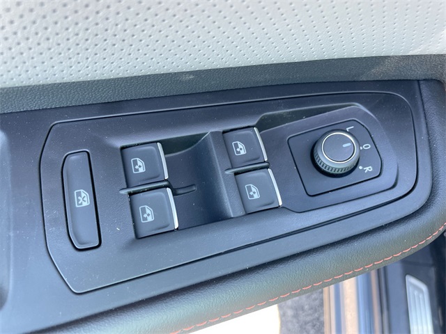 2025 Volkswagen Atlas Peak Edition SE photo 30
