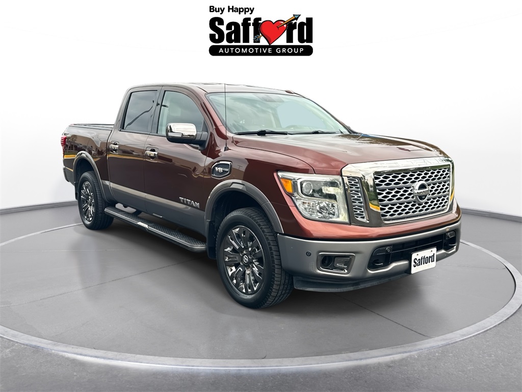 2017 Nissan Titan Platinum Reserve photo 6