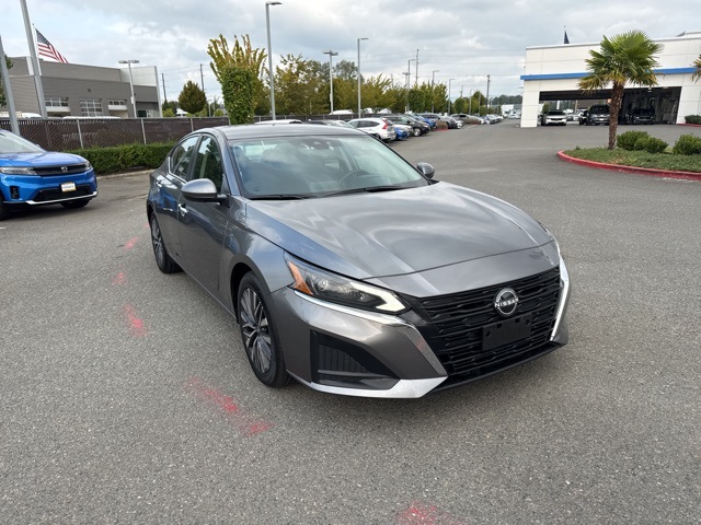 2023 Nissan Altima 2.5 SV photo 3