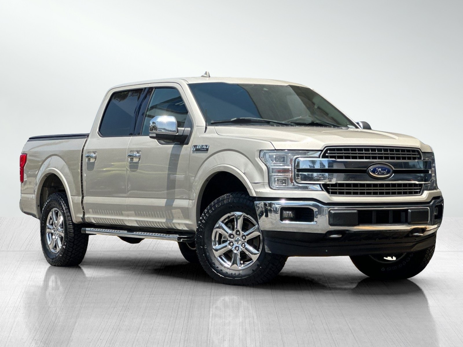 2018 Ford F-150 Lariat photo 2