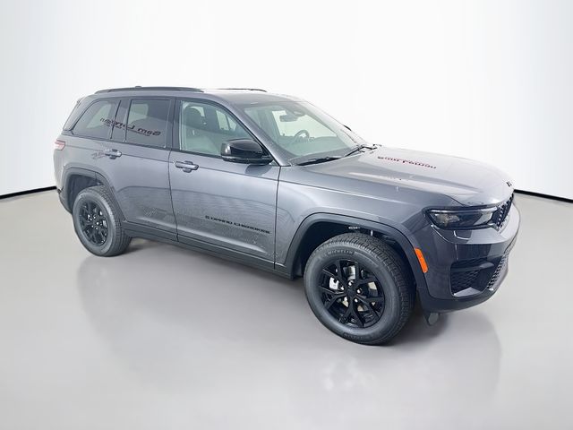 2025 Jeep Grand Cherokee Altitude's photo