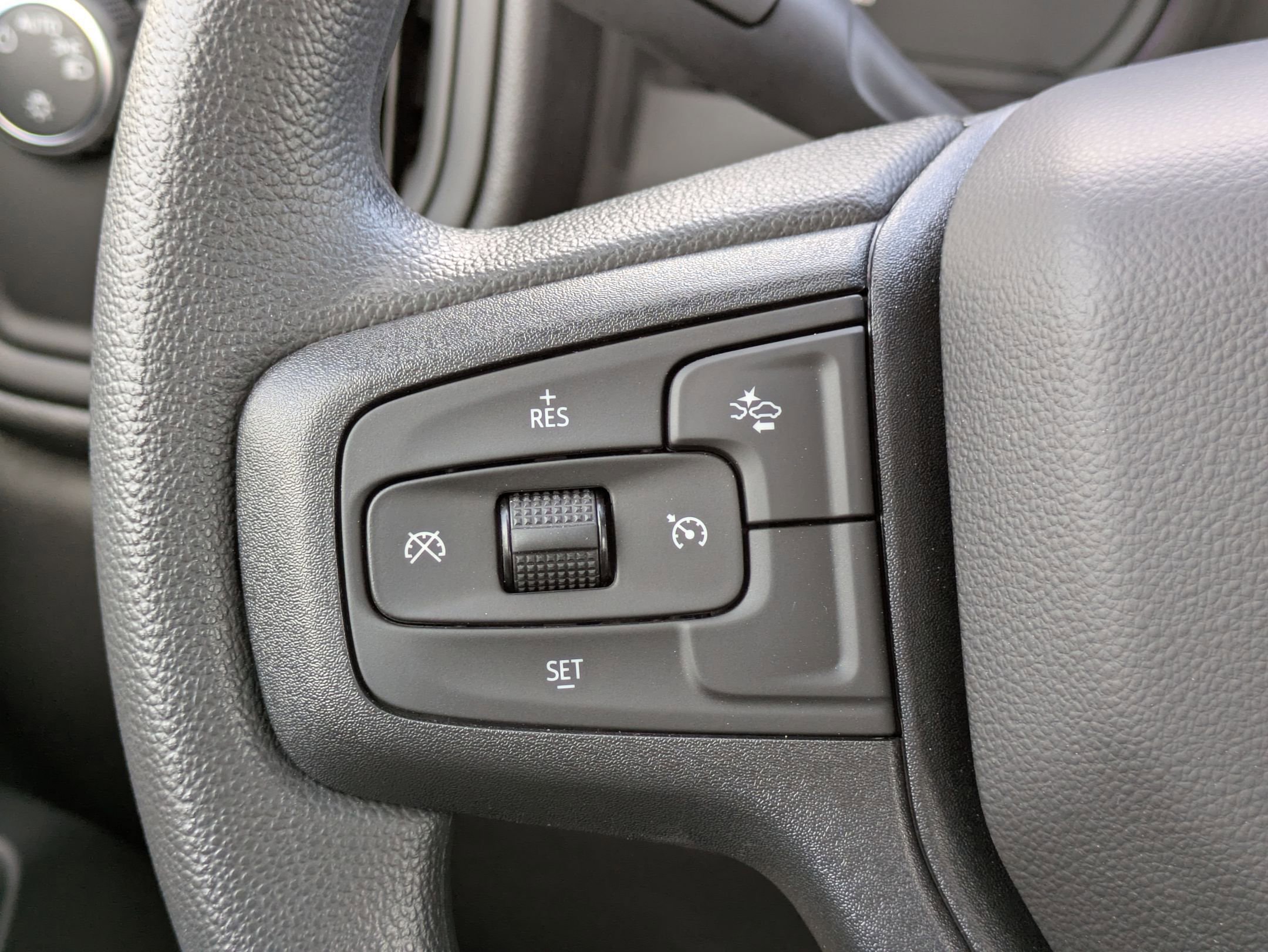 2025 Chevrolet Silverado 1500 Custom photo 23