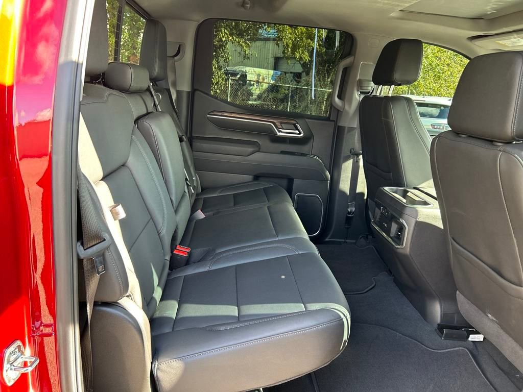 2025 Gmc Sierra 1500 SLT photo 29