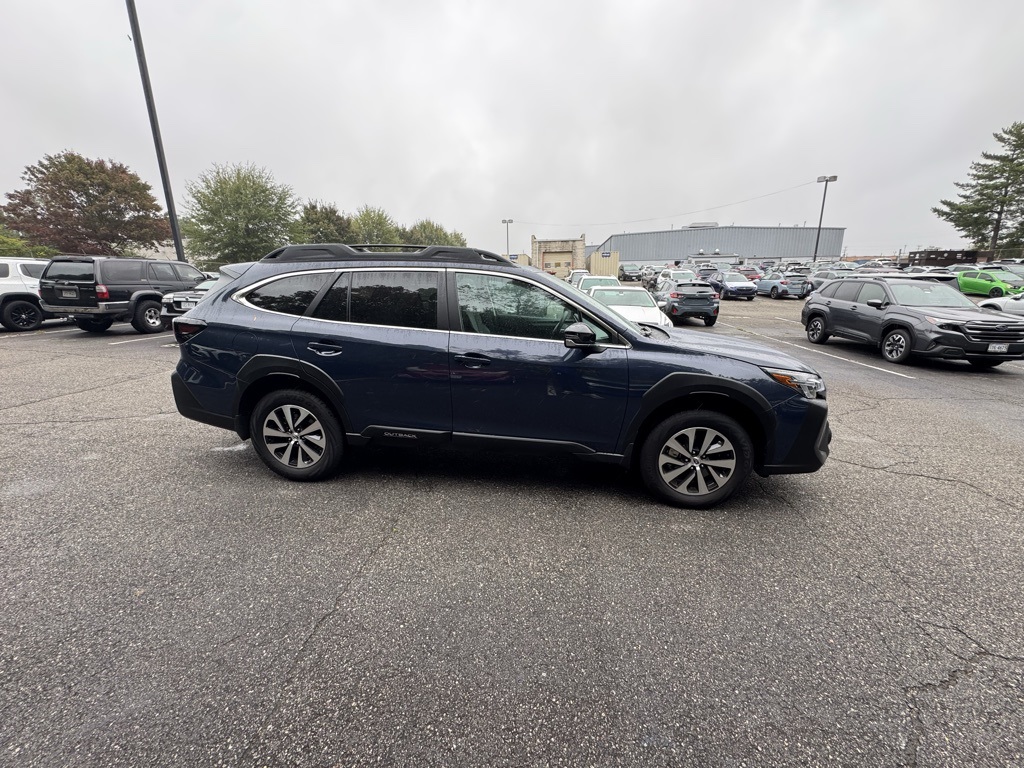 2025 Subaru Outback Premium photo 3