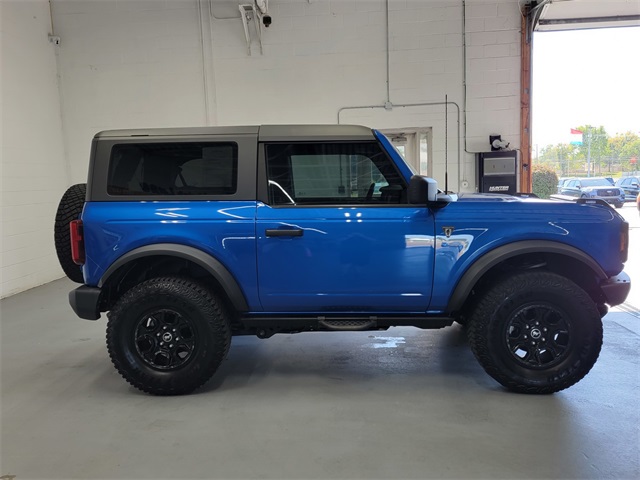 2022 Ford Bronco Base photo 2