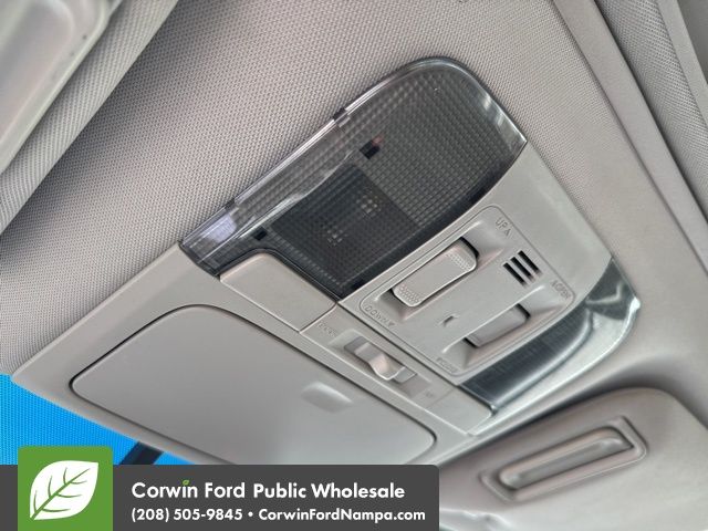 2013 Subaru Legacy 2.5i photo 17