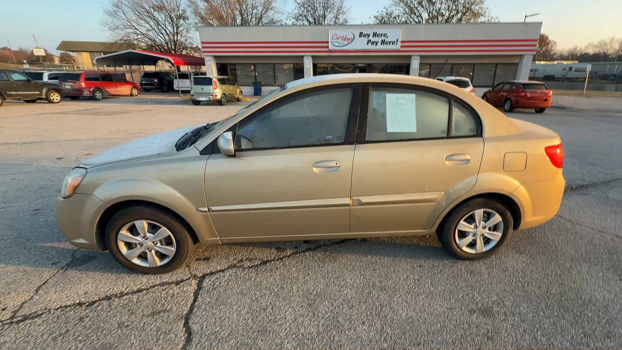 2011 Kia Rio photo 4