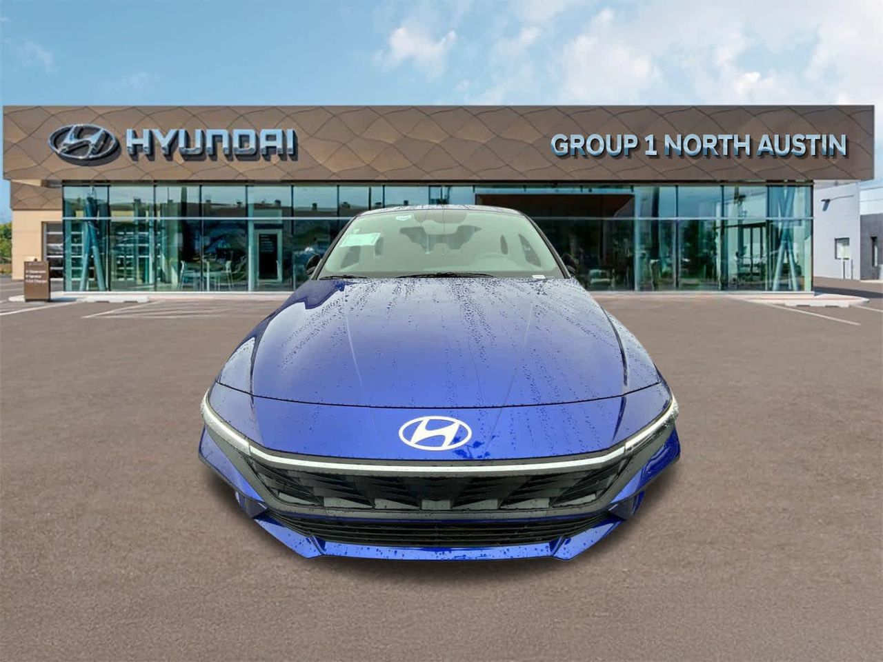 2025 Hyundai Elantra SEL Sport photo 2