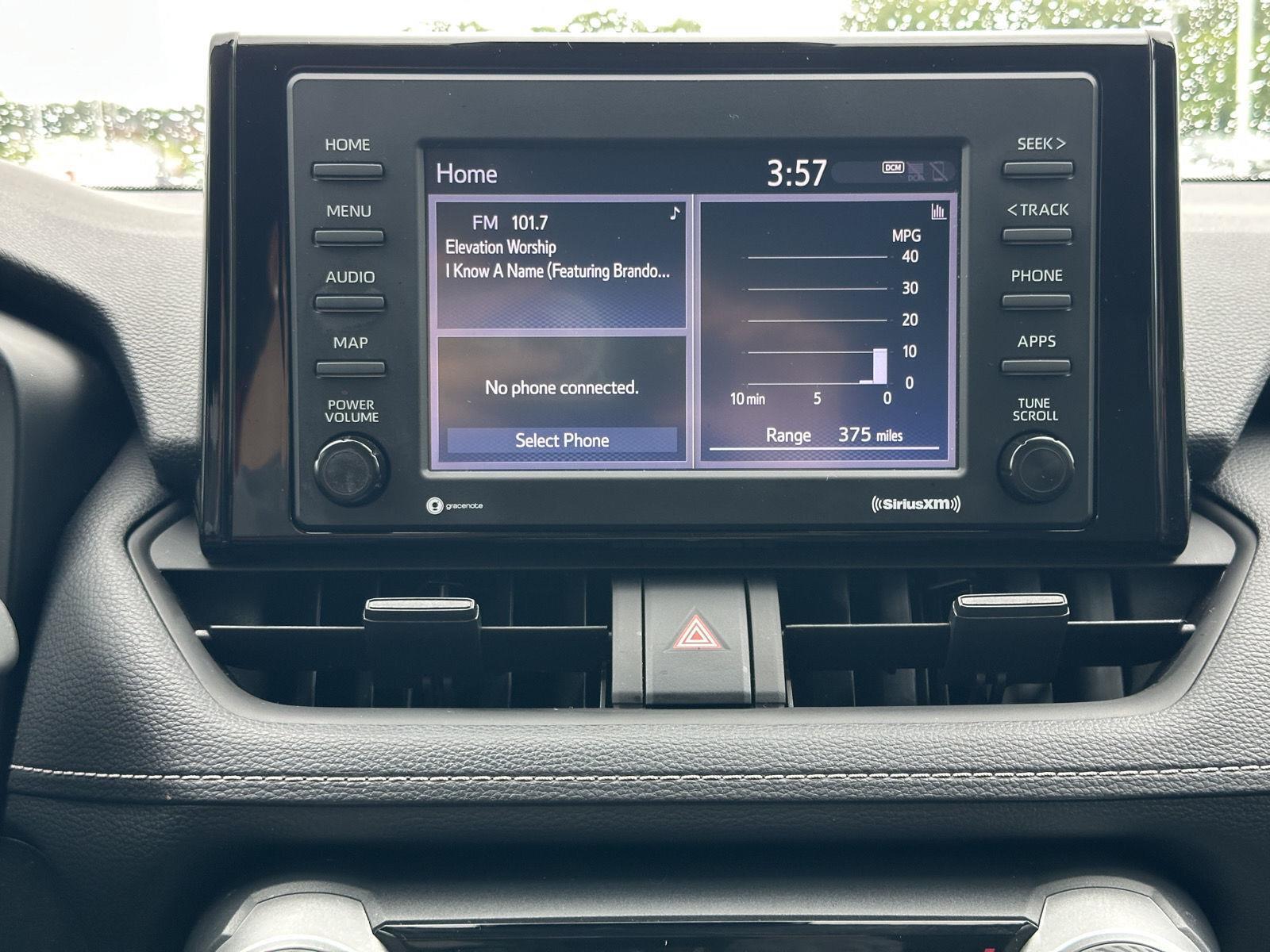 2022 Toyota RAV4 LE photo 20