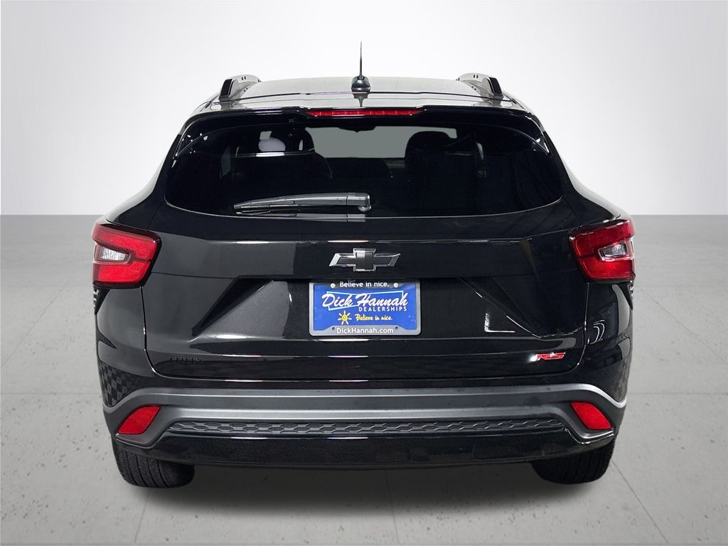 2025 Chevrolet Trax photo 7