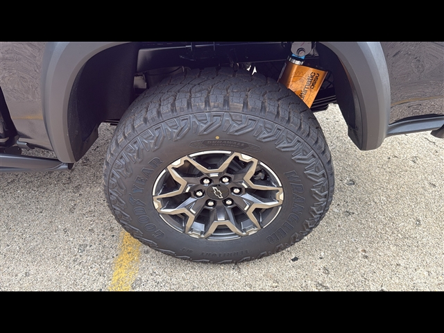 2025 Chevrolet Colorado ZR2 photo 24