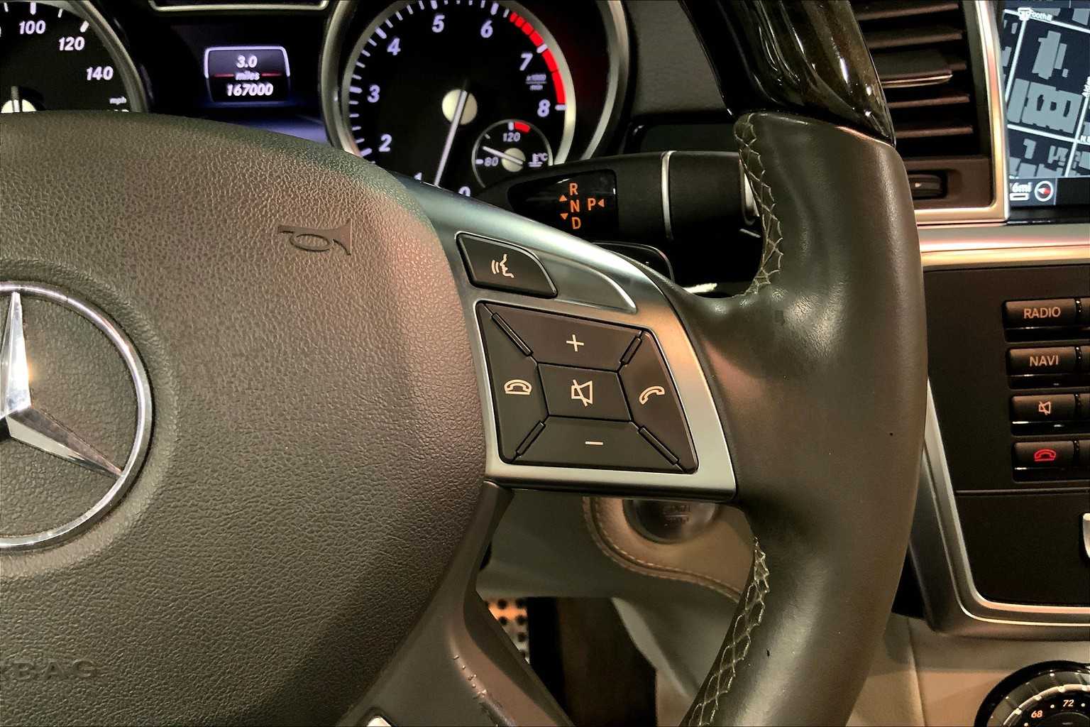 2015 Mercedes Benz ML 350 photo 22