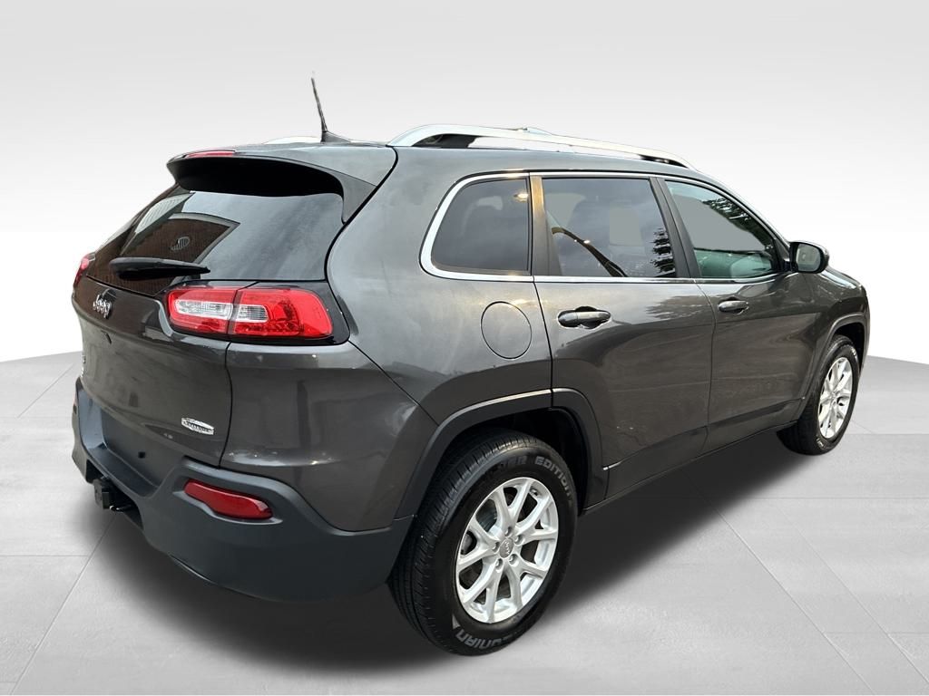 2016 Jeep Cherokee Latitude photo 5