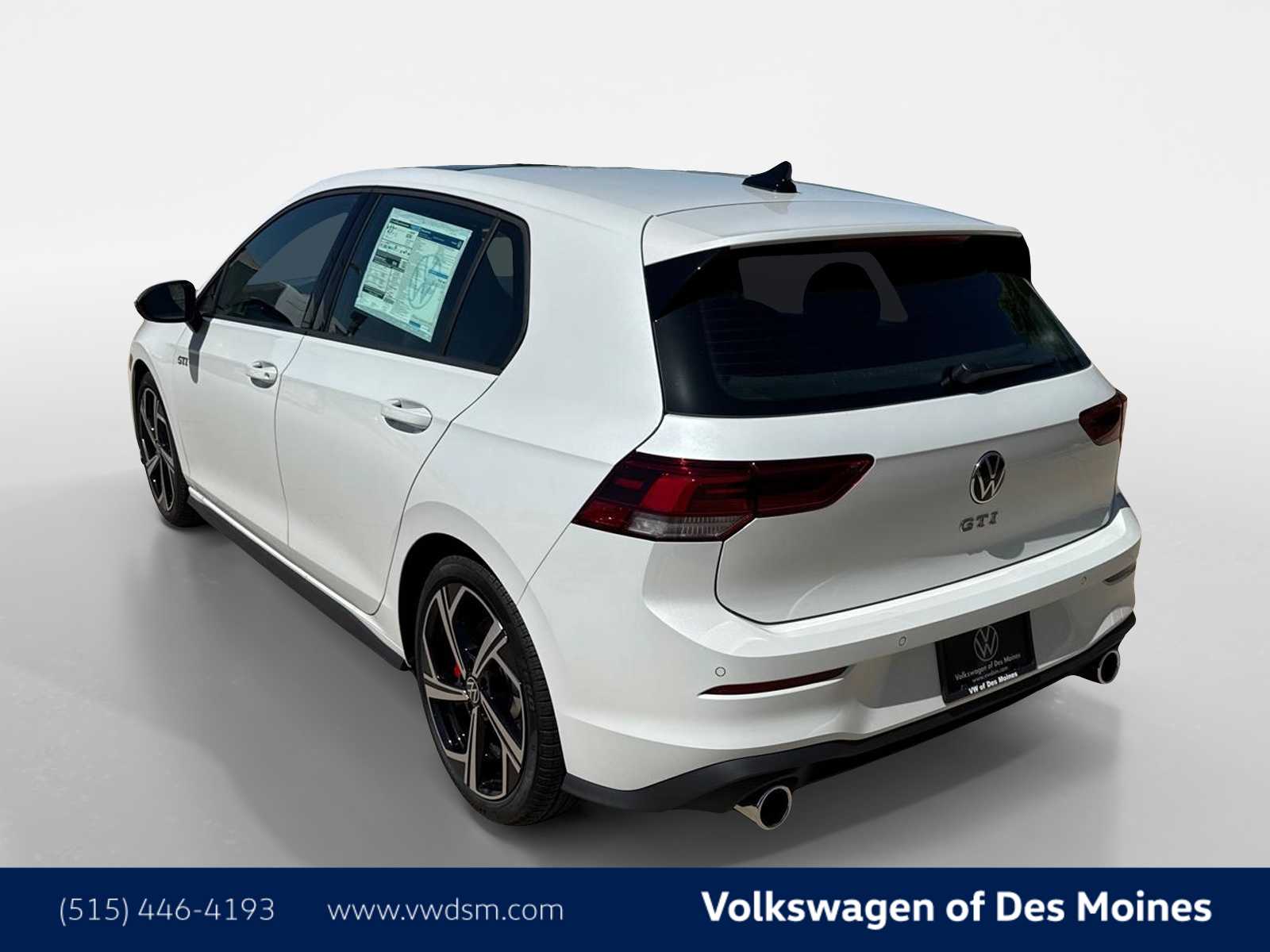2025 Volkswagen Golf GTI SE photo 4