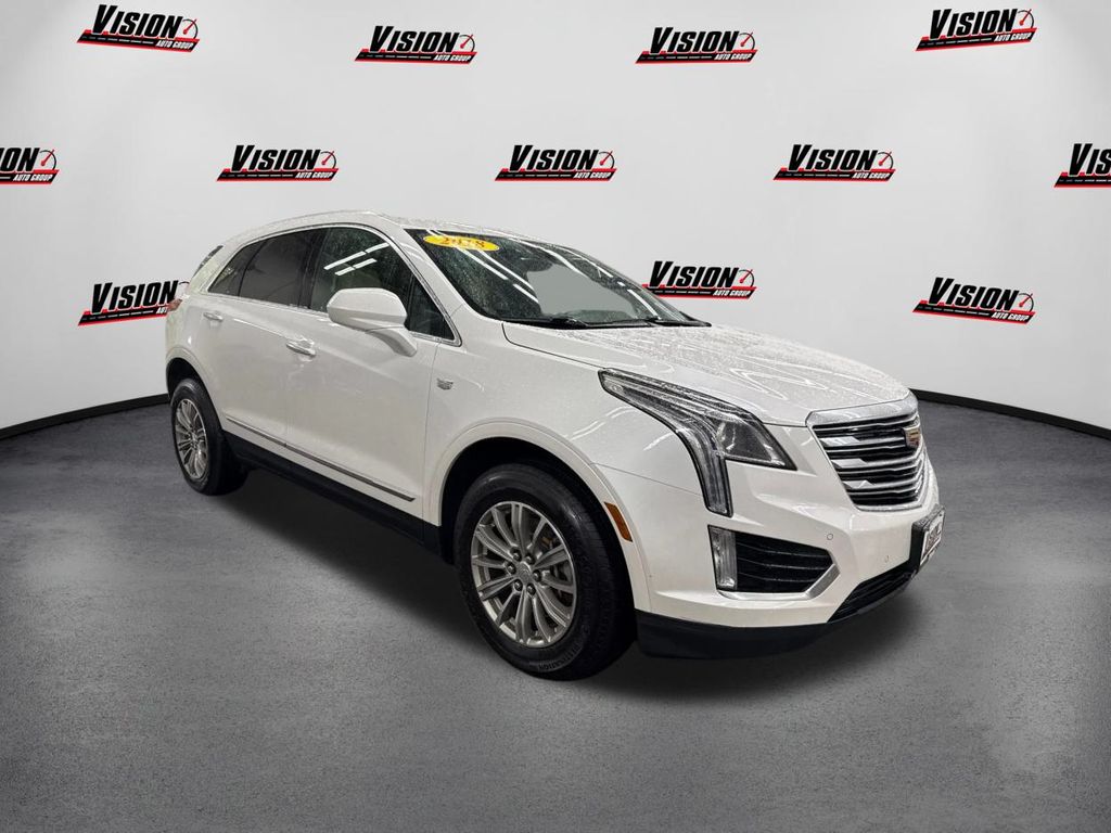 2018 Cadillac XT5 Luxury photo 3