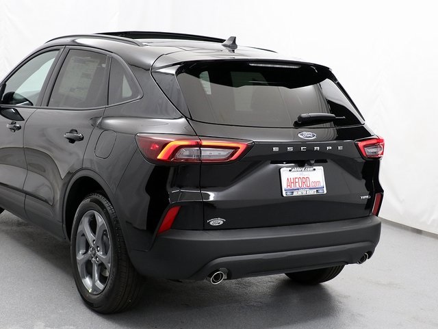 2025 Ford Escape ST-Line photo 7