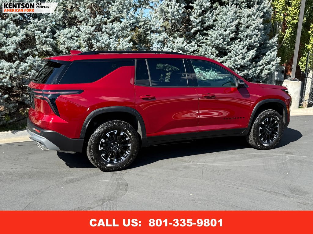 2024 Chevrolet Traverse Z71 photo 9
