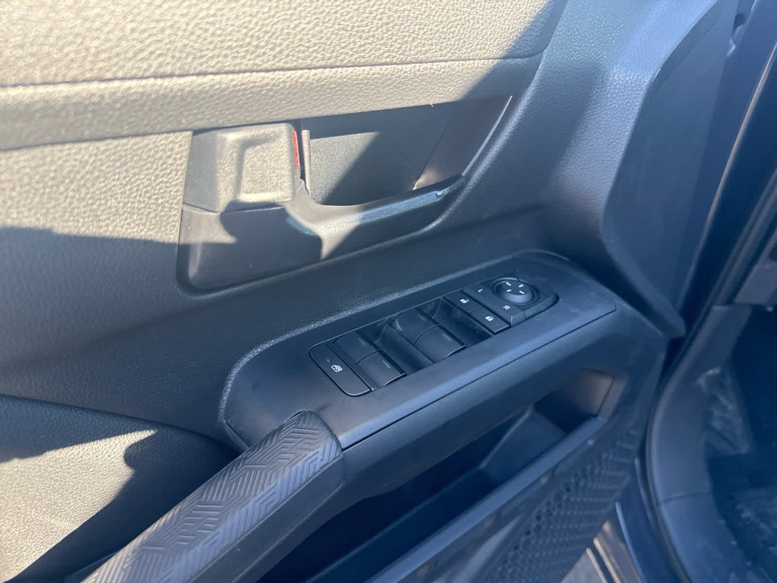 2025 Toyota Tacoma SR5 photo 11