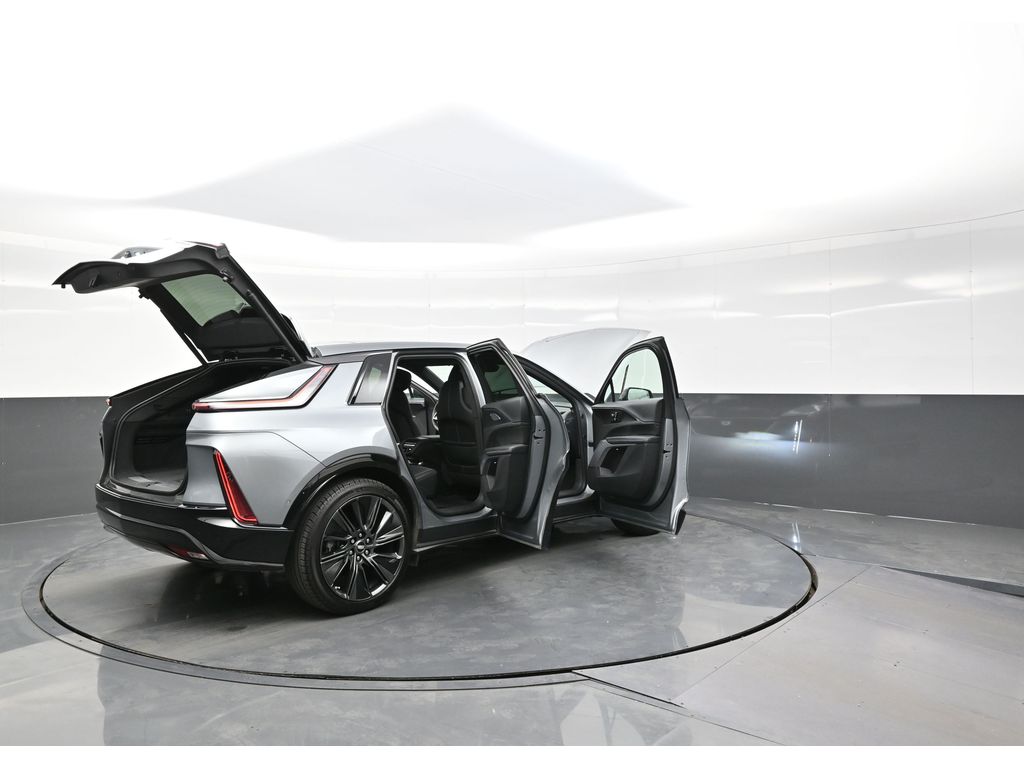 2024 Cadillac Lyriq Sport photo 36