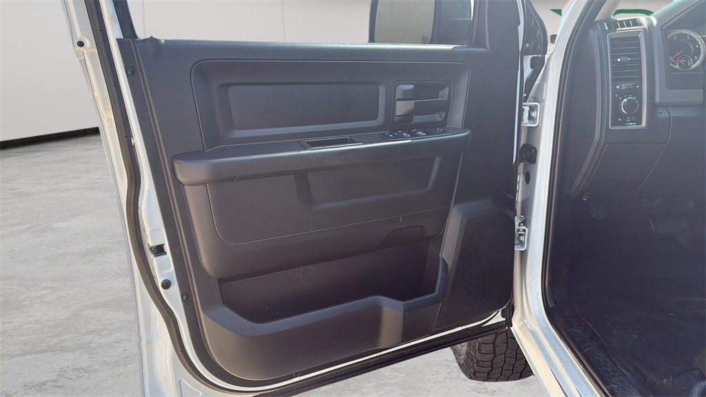 2017 Ram 2500 Tradesman photo 40