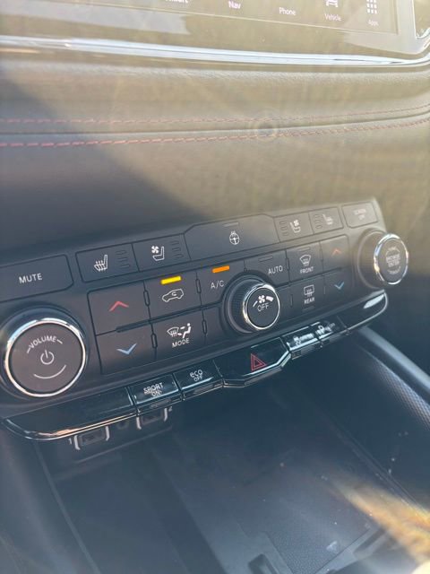 2022 Dodge Durango R/T photo 21