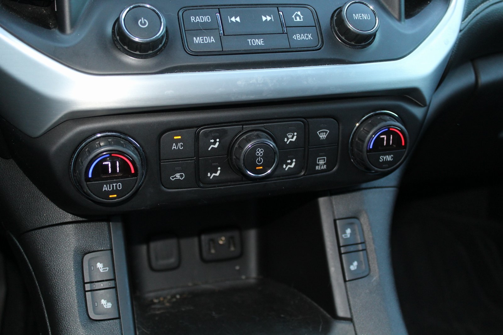 2019 Gmc Acadia SLT photo 10