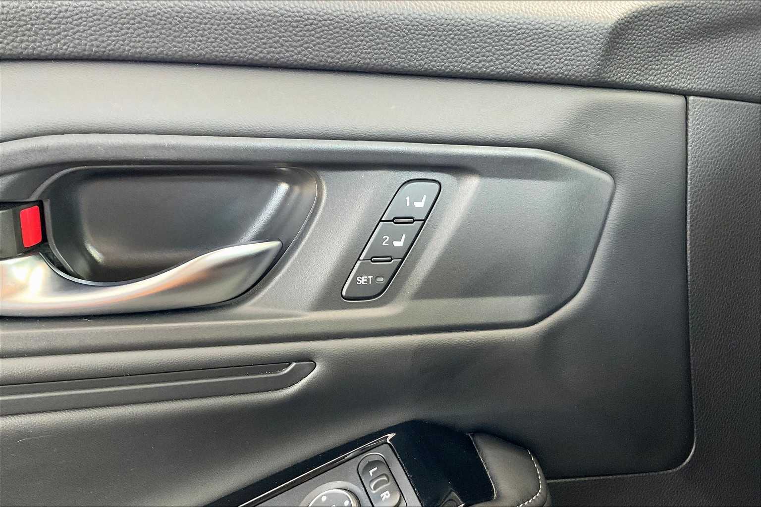 2023 Honda Accord Hybrid Touring photo 30