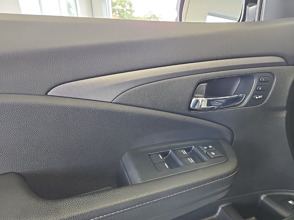 2023 Honda Ridgeline RTL photo 17