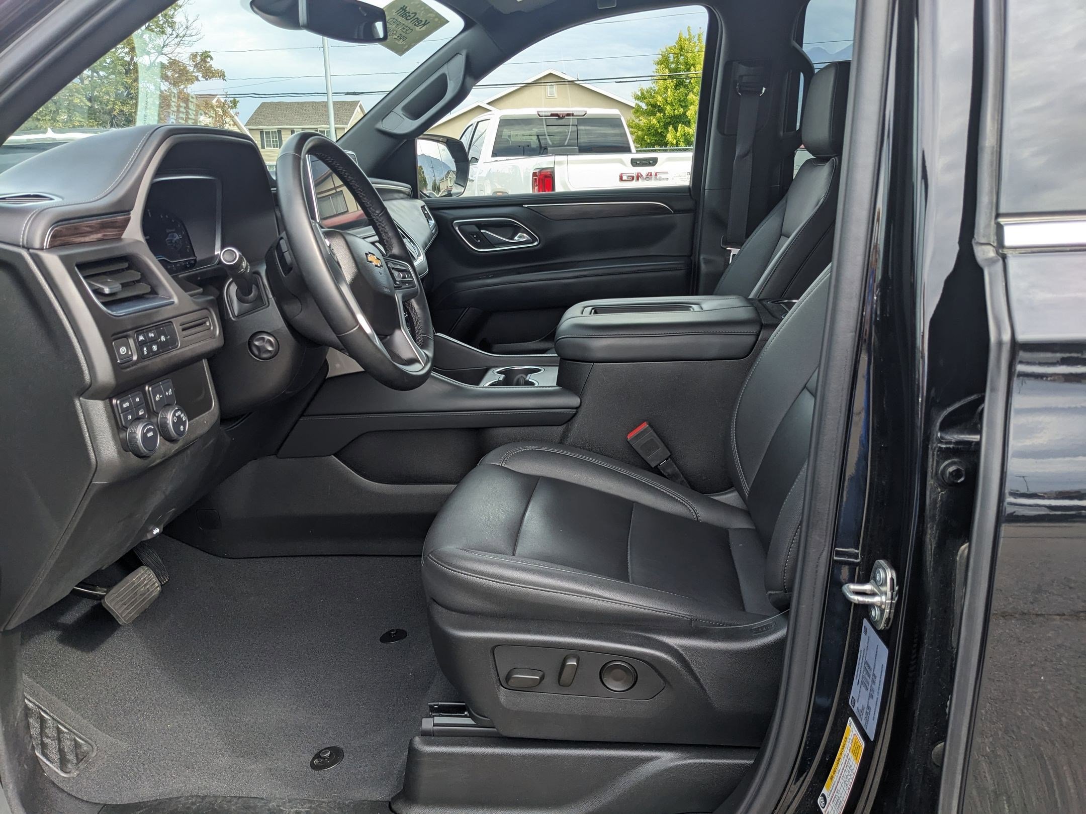 2023 Chevrolet Tahoe LT photo 21
