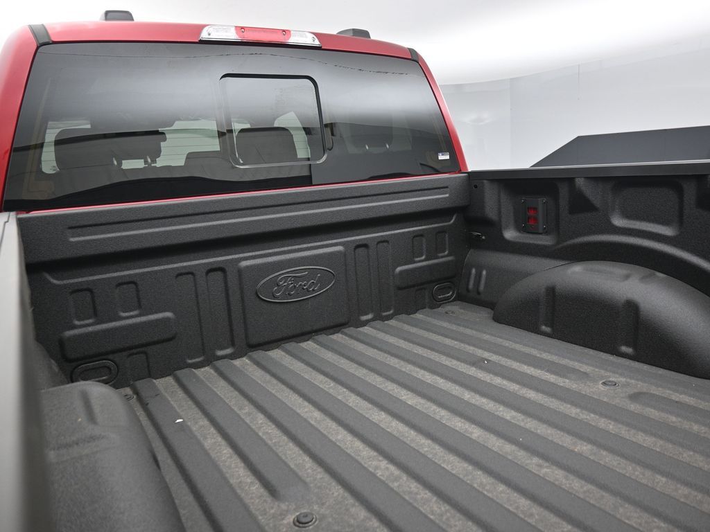 2025 Ford F-150 Lariat photo 22