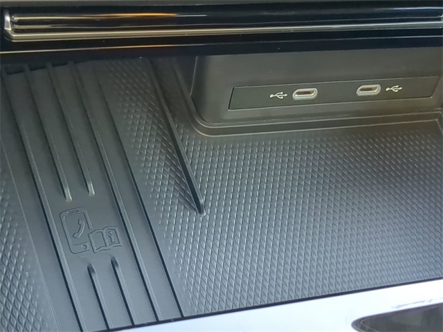 2026 Volkswagen Atlas SEL photo 23