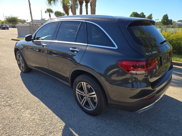 2020 Mercedes Benz GLC 300 photo 3